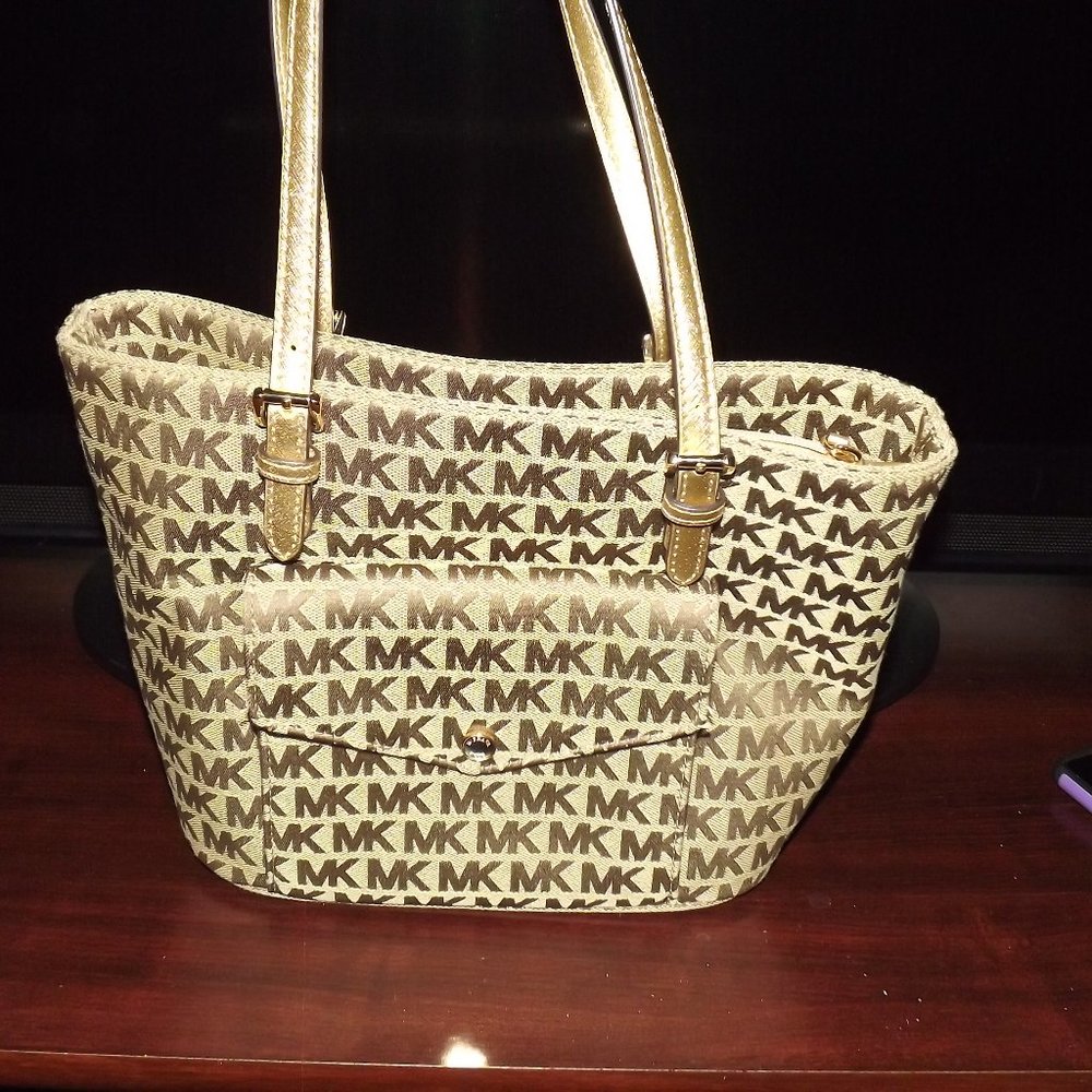 Purse